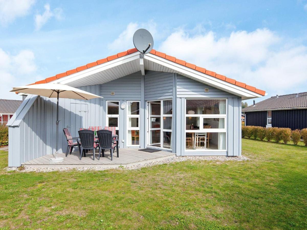 6 Person Holiday Home In Grömitz Buitenkant foto